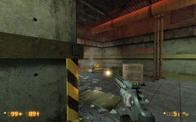 Tuż za rogiem po lewej znajduje się wieżyczka strzelnicza, która natychmiast otworzy ogień na Twój widok - Power Up - Generując prąd | Power Up | Black Mesa - Black Mesa - poradnik do gry