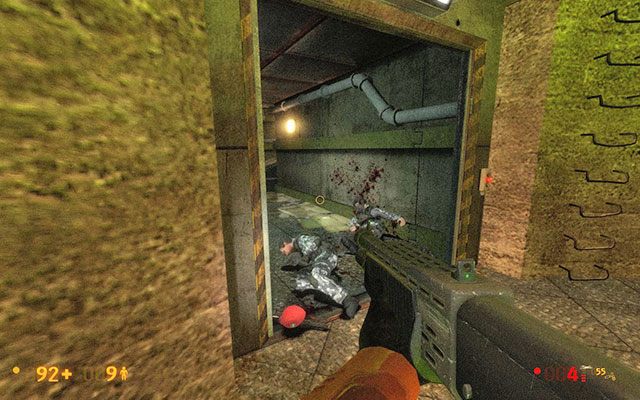 Tutaj musisz pozbyć się pozostałych komandosów - jest ich raptem kilku, więc nie powinni sprawić Ci większych kłopotów - Power Up - Potworny Tesla | Power Up | Black Mesa - Black Mesa - poradnik do gry