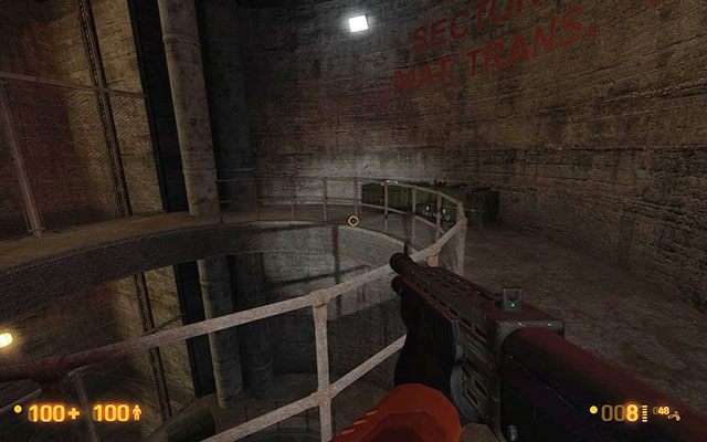 Jedź przed siebie - tuż za zakrętem dotrzesz do windy, która wywiezie Cię na górę - On a Rail - Po torach | On a Rail | Black Mesa - Black Mesa - poradnik do gry