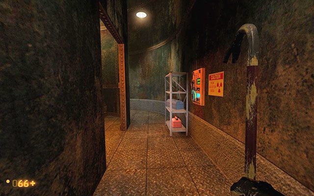 Warto rozejrzeć się po tej części lokacji - idąc przed siebie korytarzem natkniesz się na skrzyżowanie - Residue Processing - Radioaktywnie | Residue Processing | Black Mesa - Black Mesa - poradnik do gry