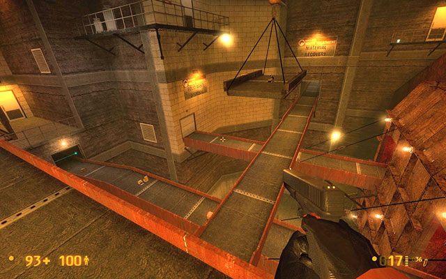 W końcu dotrzesz do miejsca, gdzie zobaczysz pod sobą dwa taśmociągi - będą one zmierzać w przeciwnych kierunkach - Residue Processing - Po taśmach | Residue Processing | Black Mesa - Black Mesa - poradnik do gry