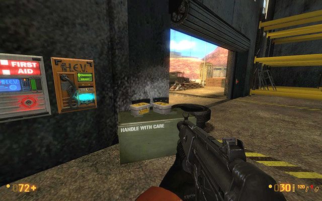 Czerwony właz znajdujący się po drugiej stronie tamy jest poza Twoim zasięgiem - Surface Tension - Na tamie | Surface Tension | Black Mesa - Black Mesa - poradnik do gry