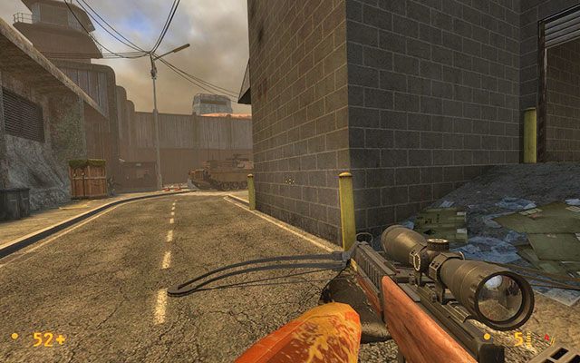 Systemem kolejnych korytarzy powinieneś dotrzeć na powierzchnię tuż obok garażu - Surface Tension - Między minami | Surface Tension | Black Mesa - Black Mesa - poradnik do gry