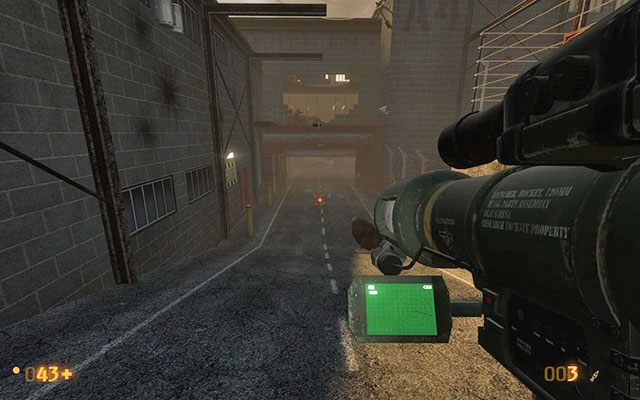 W oddalonym hangarze przebywa dodatkowo kilku Gruntów - postaraj się wyeliminować ich z możliwie najdalszej pozycji - Surface Tension - Wsparcie artyleryjskie | Surface Tension | Black Mesa - Black Mesa - poradnik do gry