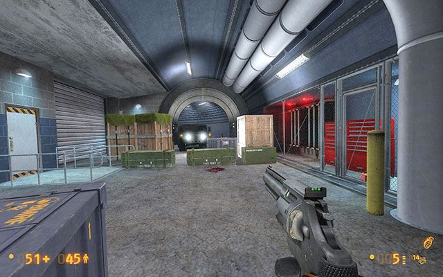 W oddali znajduje się wieżyczka - Forget About Freeman - Walka z gąsienicami | Forget About Freeman | Black Mesa - Black Mesa - poradnik do gry