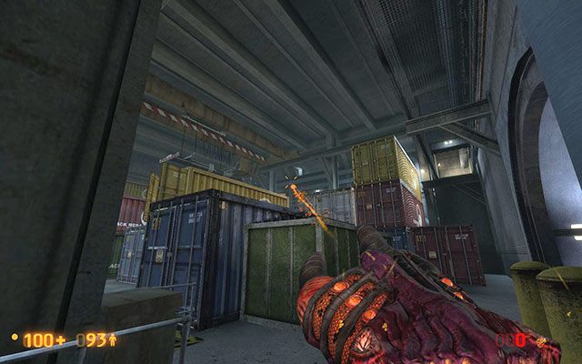 Po załatwieniu zabójczyń na dole, trzeba zająć się tymi, które znajdują się wyżej - Lambda Core - W drodze po miotacz | Lambda Core | Black Mesa - Black Mesa - poradnik do gry