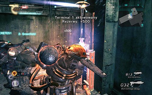 Po zejściu po schodach aktywuj terminal - Rozdział 2 - Sektor 2 | Epizod 2 | Lost Planet 2 - Lost Planet 2 - poradnik do gry