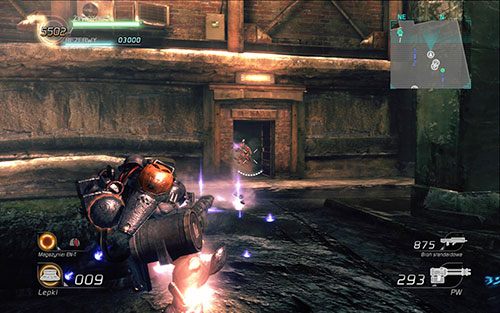 Po zniszczeniu działka, z drzwi po prawej wyjdzie jeszcze kilka wrogich jednostek, z którymi nie powinieneś mieć już żadnych kłopotów - Rozdział 1 - Sektor 1 | Epizod 4 | Lost Planet 2 - Lost Planet 2 - poradnik do gry