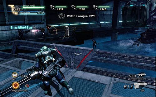 Idź przed siebie i po natrafieniu na kolejny most powróć na lewą stronę, gdzie znajduje się terminal oraz skrzynia - Rozdział 2 - Sektor 2 | Epizod 4 | Lost Planet 2 - Lost Planet 2 - poradnik do gry