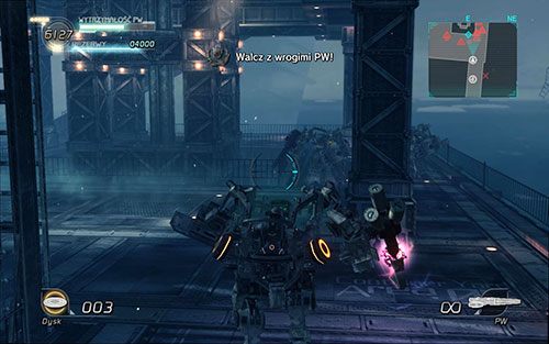 Będąc cały czas na dolnym poziomie platformy kieruj się dalej - przyjdzie ci stoczyć walkę z trzema wrogimi PW - Rozdział 4 - Sektor 2 | Epizod 4 | Lost Planet 2 - Lost Planet 2 - poradnik do gry