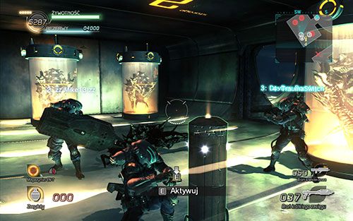 Korytarz na poziomi 2 jest okrągły więc nie powinieneś się tu zgubić - jednakże uważaj na Akridy, które kręcą się w głównym holu - Rozdział 5 - Sektor 1 | Epizod 4 | Lost Planet 2 - Lost Planet 2 - poradnik do gry