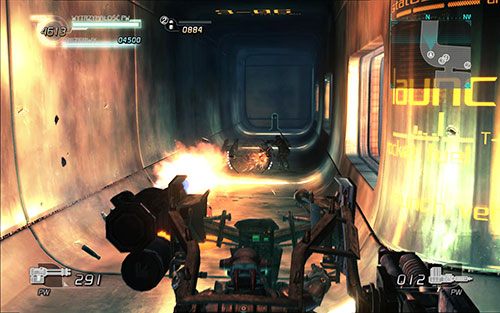 Kiedy będziesz gotowy, rusz w stronę korytarza 3-06, na końcu którego znajdziesz terminal - Rozdział 5 - Sektor 1 | Epizod 4 | Lost Planet 2 - Lost Planet 2 - poradnik do gry