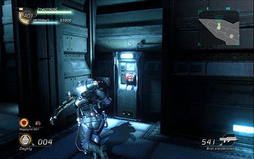 Pędź przed siebie - tuż obok wejścia do pomieszczenia sterującego znajdziesz panel zamykający drzwi do ładowni - Rozdział 1 - Sektor 1 | Epizod 6 | Lost Planet 2 - Lost Planet 2 - poradnik do gry