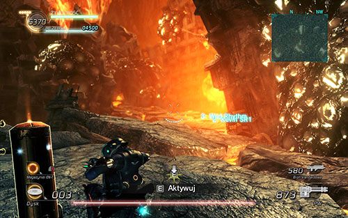 Możesz też pójść w drugą stronę, gdzie znajdziesz się na dość sporej otwartej przestrzeni- po drodze aktywuj terminal - Rozdział 4 - Sektor 5 | Epizod 6 | Lost Planet 2 - Lost Planet 2 - poradnik do gry