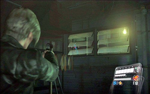 Po spotkaniu poszukującego córki mężczyzny, spójrz w prawy róg pomieszczenia - Rozdział I | Emblematy - Leon | Resident Evil 6 - Resident Evil 6 - poradnik do gry