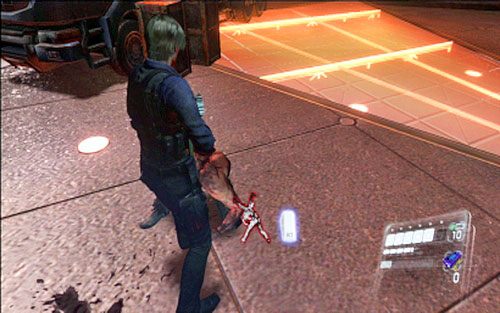 Gdy pościg dobiegnie końca, ponownie rozpocznie się pierwsza faza walki - 5 - Finałowe starcie z Simmonsem | Kampania Leona | Solucja Resident Evil 6 - Resident Evil 6 - poradnik do gry