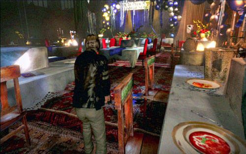 Gdy znajdziesz się na miejscu, przez ułamek sekundy będziesz widział uciekającego mężczyznę Biegnij za nim, szukając przejścia między stołami - 1 - Uczelnia | Kampania Leona | Solucja Resident Evil 6 - Resident Evil 6 - poradnik do gry