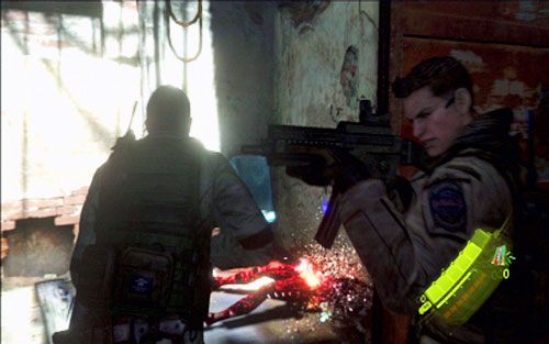 W jasno oświetlonym pomieszczeniu czeka cię starcie z trójką uzbrojonych przeciwników - 2 - Opuszczona posiadłość | Kampania Chrisa | Solucja Resident Evil 6 - Resident Evil 6 - poradnik do gry