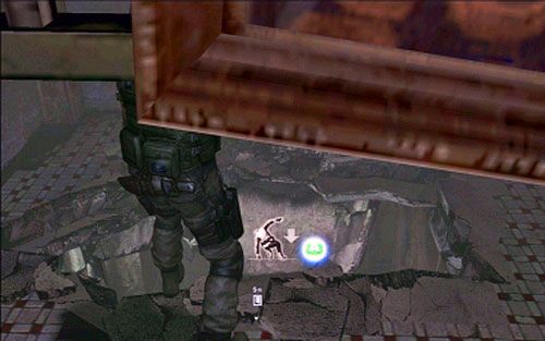 Kawałek dalej znajdziesz dziurę, do której musisz wskoczyć - 3 - Pościg za wężem | Kampania Chrisa | Solucja Resident Evil 6 - Resident Evil 6 - poradnik do gry