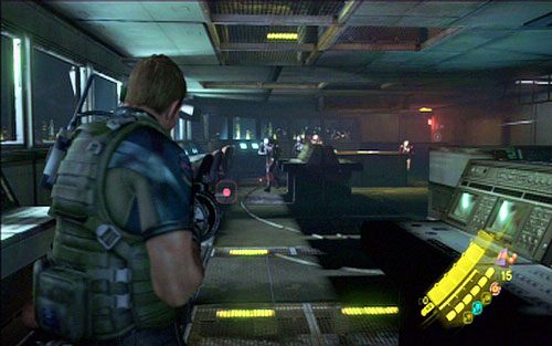 Tam natkniesz się na kolejną grupkę wrogów - 4 - Okrętowe korytarze | Kampania Chrisa | Solucja Resident Evil 6 - Resident Evil 6 - poradnik do gry