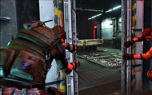 Po przywróceniu zasilania i ponownym zjednoczeniu partnerów, otwórz wąskie drzwi niedaleko windy - Rozdział V | Emblematy - Chris | Resident Evil 6 - Resident Evil 6 - poradnik do gry