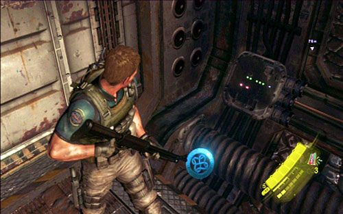 Zanim otworzysz kolejny właz i rozpoczniesz drugi etap pościgu, odwróć się do tyłu, a następnie spójrz w prawo - Rozdział V | Emblematy - Chris | Resident Evil 6 - Resident Evil 6 - poradnik do gry