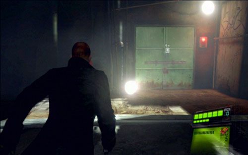 Idąc dalej we wskazanym kierunku dotrzesz do dużej hali - 1 - Spotkanie z Ustankiem | Kampania Jakea | Solucja Resident Evil 6 - Resident Evil 6 - poradnik do gry