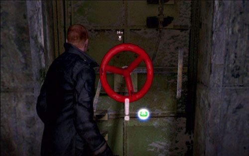 Musisz teraz biec cały czas przed siebie, jak najszybciej otwierając i zamykając kolejne włazy - 2 - Ponowne spotkanie z Ustankiem | Kampania Jakea | Solucja Resident Evil 6 - Resident Evil 6 - poradnik do gry