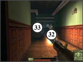 Idź trzymając się lewej ściany, wychyl się, zastrzel przeciwnika za kanapą (34) - Praga | Soldier of Fortune 2 Double Helix - Soldier of Fortune 2: Double Helix - poradnik do gry