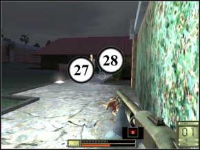 Wyjdź na plac i spójrz w prawo - snajperką zdejmij strażnika w oddali (29) (bez powiększenia ledwo co będzie go widać), a następnie tak samo załatw stojącego w drzwiach po prawej (30) - Vergara | Soldier of Fortune 2 Double Helix - Soldier of Fortune 2: Double Helix - poradnik do gry
