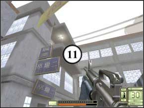 Z tego placu jest jedno wyjście i z niego skorzystaj - Hongkong | Soldier of Fortune 2 Double Helix - Soldier of Fortune 2: Double Helix - poradnik do gry