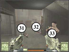 Przeszukaj dolne pomieszczenia, z góry ze schodów zbiegnie jeszcze jeden strażnik (34), a na ich szczycie zdejmiesz kolejnego (35) - Hongkong | Soldier of Fortune 2 Double Helix - Soldier of Fortune 2: Double Helix - poradnik do gry