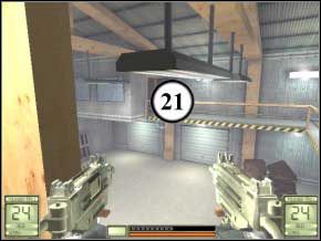 bo z drugich drzwi wytoczy się tym razem dwóch (22) (23) - Hongkong | Soldier of Fortune 2 Double Helix - Soldier of Fortune 2: Double Helix - poradnik do gry