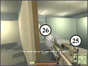 Idź dalej, w kolejnym pokoju naprzeciwko ujrzysz dwóch terrorystów, zdejmij ich (27) (28) i pozbieraj przedmioty - New York | Soldier of Fortune 2 Double Helix - Soldier of Fortune 2: Double Helix - poradnik do gry