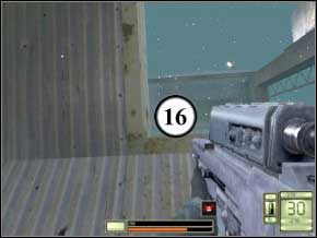 Ostrożnie wróć się na dół - do strażnicy, w której jesteś, wbiegnie pies (17) z żołnierzem (18) - Kamczatka | Soldier of Fortune 2 Double Helix - Soldier of Fortune 2: Double Helix - poradnik do gry