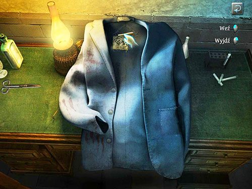 Pojawi się zbliżenie, na którym widać, że ubranie należy do Kurtza - Zdobądź więcej informacji o mordercach biskupa | Jatka w Whitechapel - Testament Sherlocka Holmesa - poradnik do gry