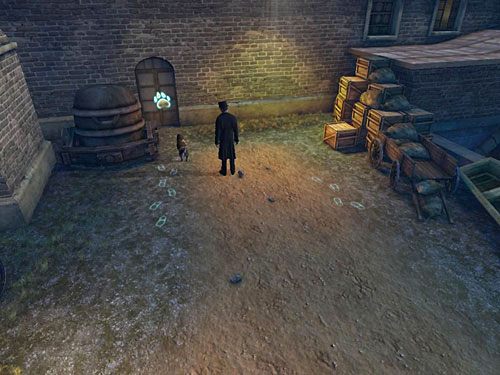 Biegnij teraz (na lewo od toru i bramy, stojąc do niej twarzą) pod drzwiczki w dużym ceglanym budynku - Dostań się do kolejnego budynku | Wypadek w doku przy Stinging Street - Testament Sherlocka Holmesa - poradnik do gry