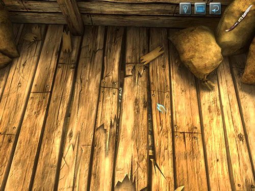 W zbliżeniu spróbuj podważyć je nożem - Odkryj zawartość schowka w podłodze | Pożar w młynie - Testament Sherlocka Holmesa - poradnik do gry