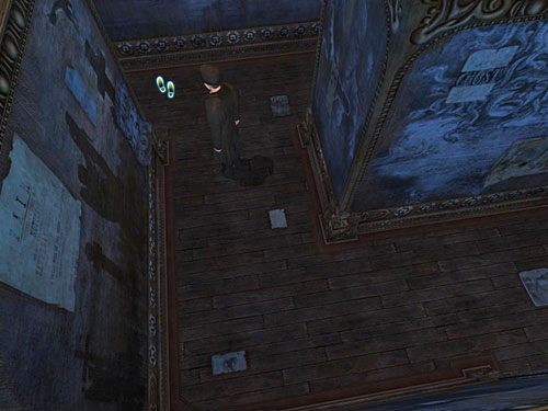 Jednak nie wchodź w tak powstały korytarz, tylko maszeruj dalej prosto przed siebie korytarzem od zwisającej liny, zakręć razem z nim w prawo, a na rozwidleniu (przy czarnym krzyżu na ścianie po lewej) skieruj się w lewo - Dostań się na drugą stronę galerii | Finał w opuszczonym lunaparku - Testament Sherlocka Holmesa - poradnik do gry