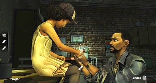 Po obejrzeniu rany na palcu (Finger) użyj na nim plastra, dzięki czemu zatamujesz krwawienie - 5 - Its Just One Bullet - Biuro | Epizod I - A New Day | The Walking Dead - The Walking Dead - poradnik do gry