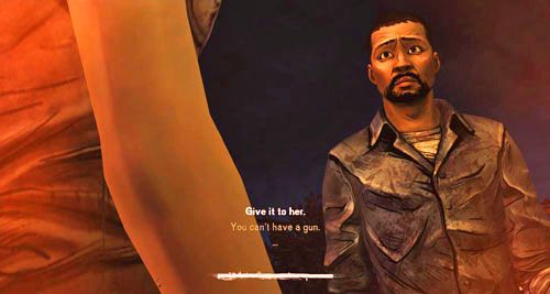 Po krótkiej rozmowie użyj na nich topora, a potem je otwórz - 5 - Its Just One Bullet - Motel | Epizod I - A New Day | The Walking Dead - The Walking Dead - poradnik do gry