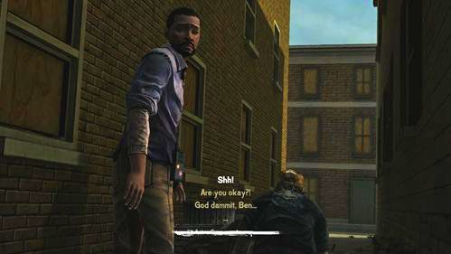 Akcja przeniesie się na dół, pomiędzy budynki, gdzie Kenny usiłuje wydostać Bena z resztek balkonu - 4 - The Neighbors | Epizod V - No Time Left | Solucja The Walking Dead - The Walking Dead - poradnik do gry