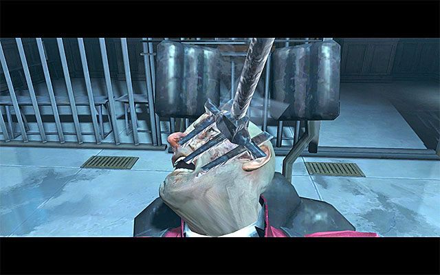 Musisz teraz pozyskać narzędzie Piętno Heretyka (Heretics Brand) z górnego pomieszczenia kontrolnego (jeżeli już wcześniej je zdobyłeś, to możesz od razu użyć tego przedmiotu) - Wybranie sposobu eliminacji Nadzorcy Campbella | Misja 2 - High Overseer Campbell - Dishonored - poradnik do gry