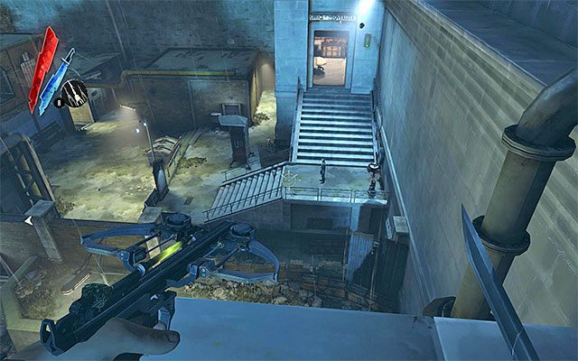 Kolejne ważne miejsce to posterunek (powyższy screen) i to właśnie tu rozpoczyna się eksplorację podwórza w sytuacji wybrania drzwi znajdujących się na parterze budynku Nadzorcy - Zbadanie podwórza | Misja 2 - High Overseer Campbell | Dishonored - Dishonored - poradnik do gry