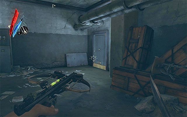 Docelowo powinieneś znaleźć się w niewielkim pomieszczeniu piwnicznym (można też niego dotrzeć od strony placu) i znajdują się tu drzwi prowadzące do psiarni (Kennels - powyższy screen) - Przedostanie się do budynku Nadzorcy Campbella | Misja 2 - High Overseer Campbell - Dishonored - poradnik do gry