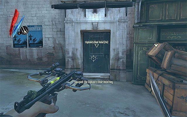 Drugi wariant zakłada przejście przez hotel Krzesło Kapitana (Captains Chair Hotel) i jest to możliwe tylko jeśli wykonałeś pierwsze zlecenie dla Slackjawa (lidera gangu Bottle Street), albowiem wymagane jest dysponowanie kluczem do hotelu (The Captains Chair hotel key) - Ominięcie drugiej wieży strażniczej | Misja 3 - House of Pleasure | Dishonored - Dishonored - poradnik do gry