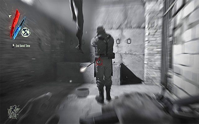 Najważniejszą informacją związaną z Oprawcą jest to, że przeciwnik ten jest o wiele silniejszy od zwykłych wartowników - Eksploracja pierwszego piętra wieży Dunwall | Misja 6 - Return to the Tower - Dishonored - poradnik do gry