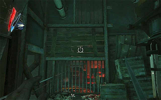 Skieruj się na prawo od wejścia do budynku rafinerii, zatrzymując się w pokazanym na powyższym screenie miejscu - Dotarcie do miejsca składowania sprzętu Corvo | Misja 7 - The Flooded District - Dishonored - poradnik do gry