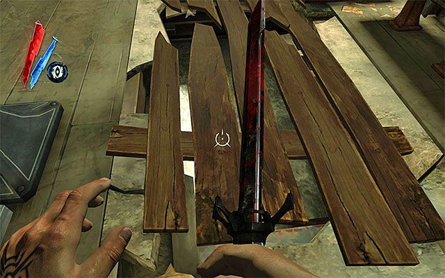 W celu opuszczenia tej lokacji musisz zniszczyć pokazane na powyższym screenie deski, wskoczyć do wody i zaczekać aż nurt rzeki przetransportuje Cię do odwiedzonego już wcześniej pomieszczenia kanałów - Zdobycie klucza do drugiej części kanałów | Misja 7 - The Flooded District - Dishonored - poradnik do gry