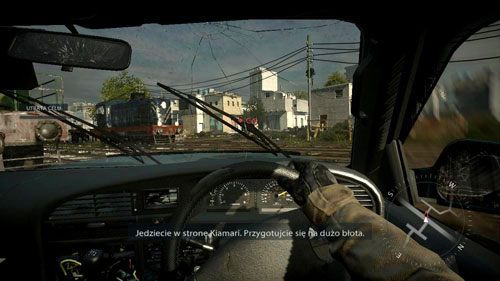 Ponownie czeka na ciebie kręta droga wśród cystern, ostry zakręt w prawo, kiedy naprzeciwko ciebie będą żółte barierki, w lewo i znowu w prawo - 04 - Pościg - Kampania - Medal of Honor: Warfighter - poradnik do gry